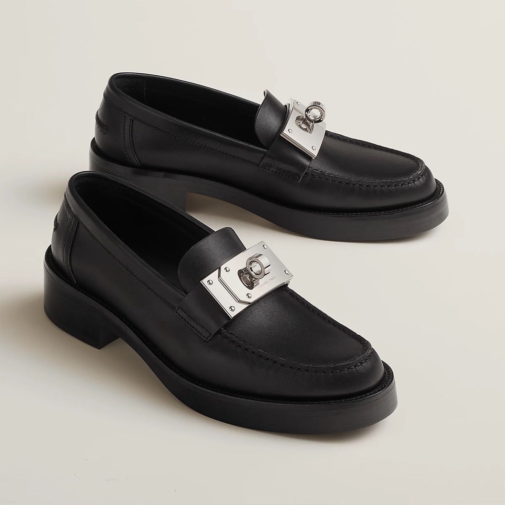 🖤Hermes Hot Loafer. Size 6.5.